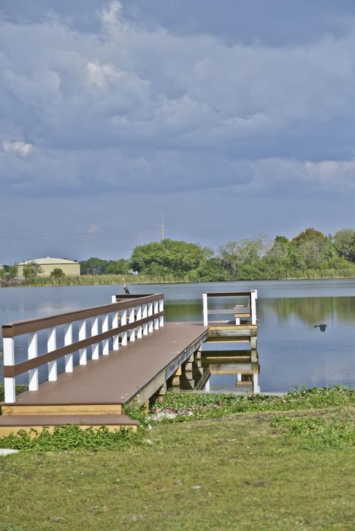 Lake Ida Beach Resort Уинтер-Хейвен Экстерьер фото